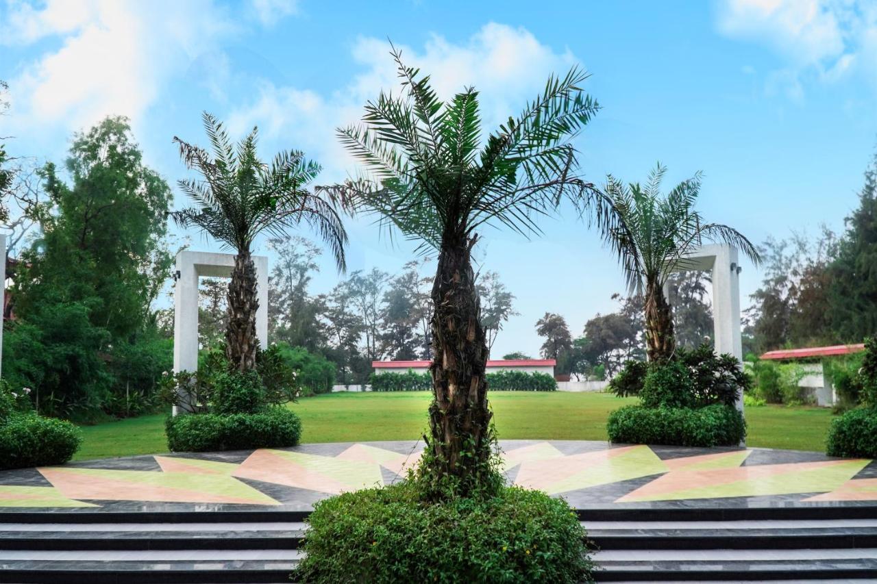 Shanti Resorts Valsad Exterior foto