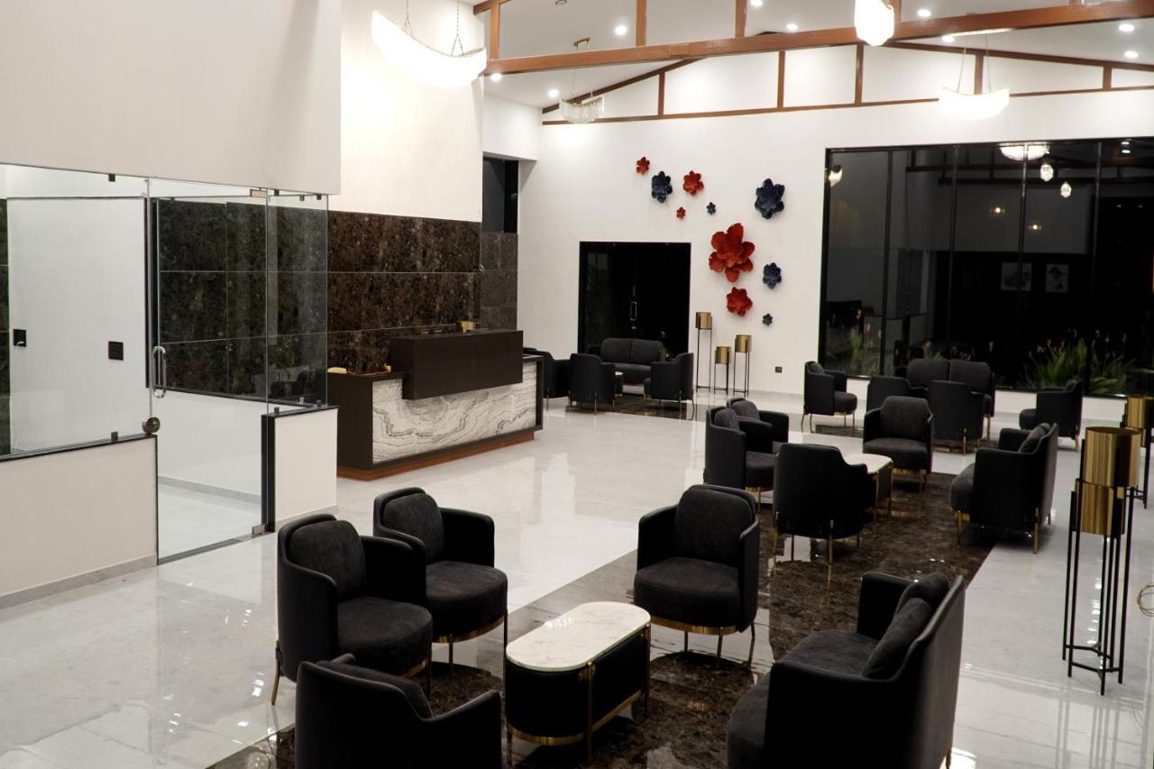 Shanti Resorts Valsad Exterior foto